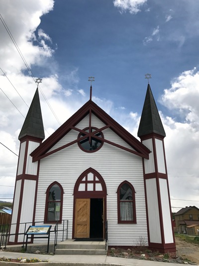 The synagogue exterior